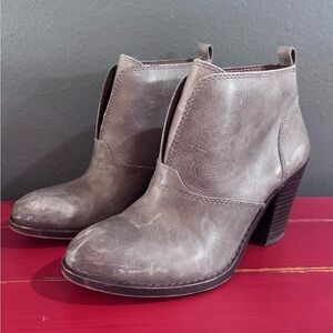 Lucky Brand Leather Ankle Pull On Style Boots Size 7